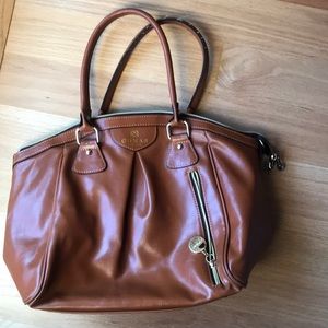Gunas New York satchel